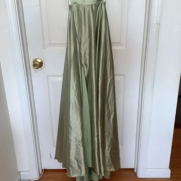 Vinio Spaghetti Strap Prom Dress - Picture 6 of 11